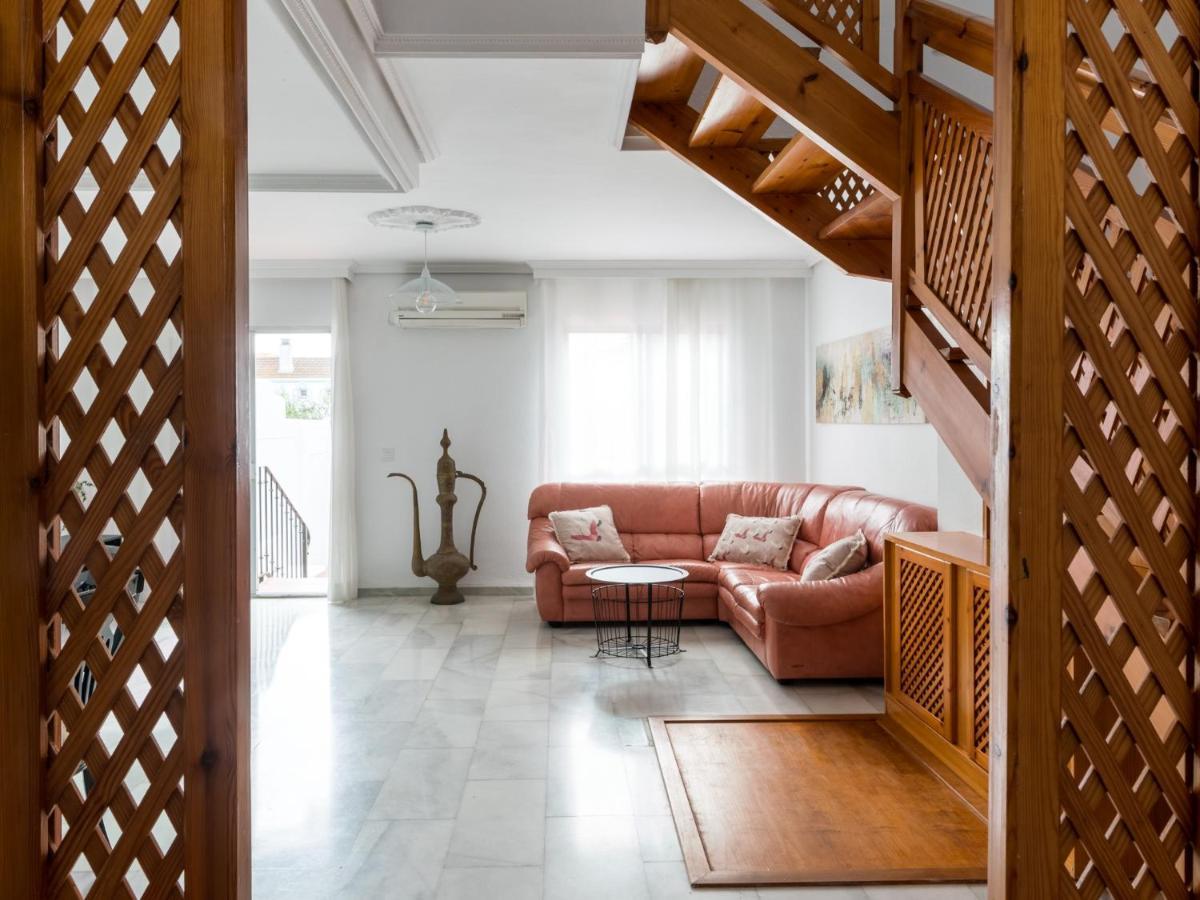 Apartment Behouse Mairena *